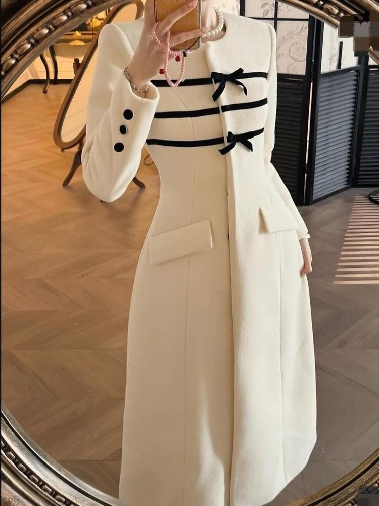 Le Manteau Ruban